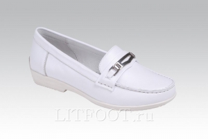 Мокасины белые